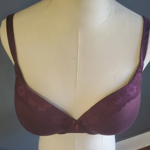 Victoria's Secret Deep Purple Lace Bra - Picture 7 of 14